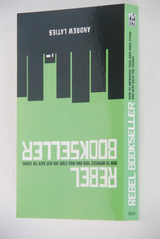 roundaboutbookstore-11380318