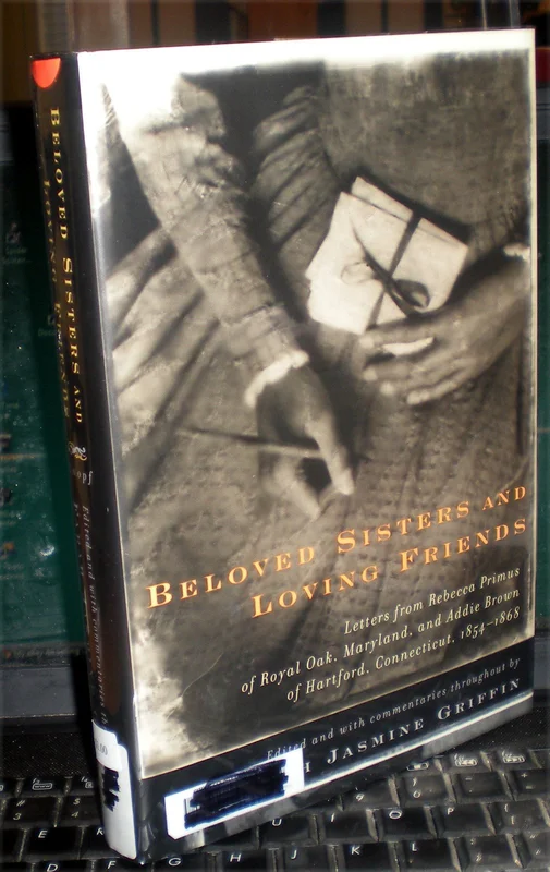 roundaboutbookstore-11413156